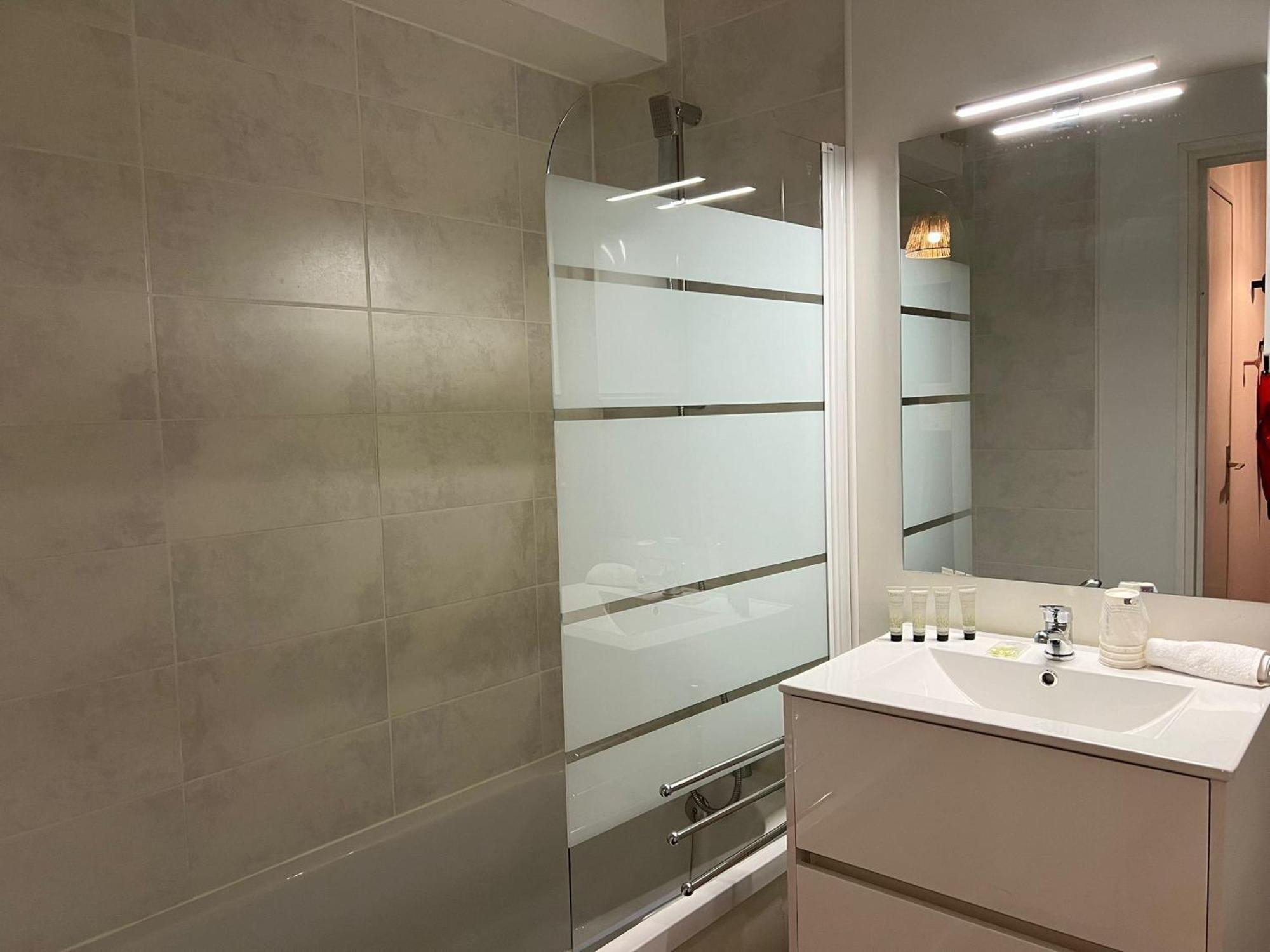 L'Ecureuil Apartment Кале Екстериор снимка