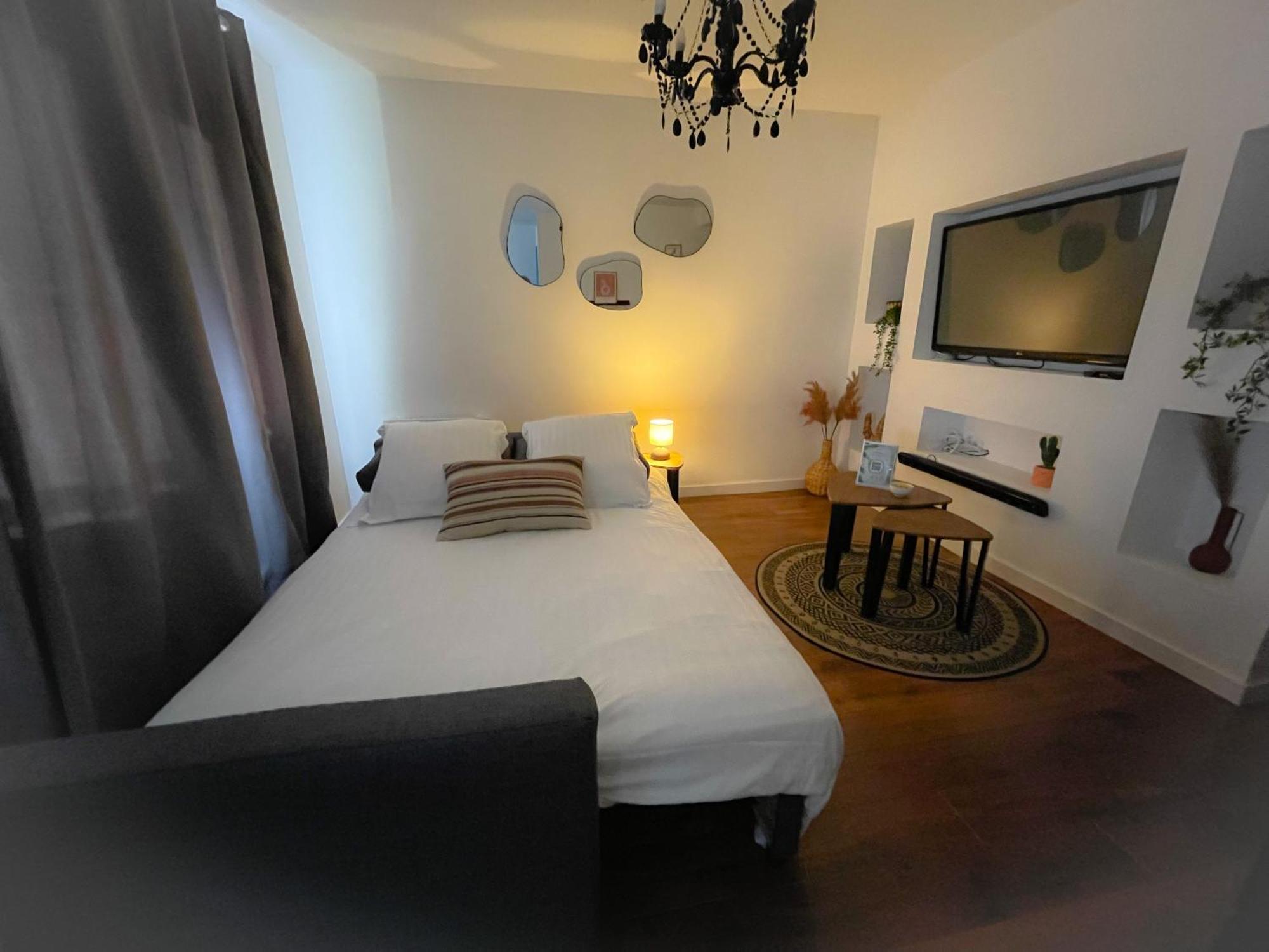 L'Ecureuil Apartment Кале Екстериор снимка